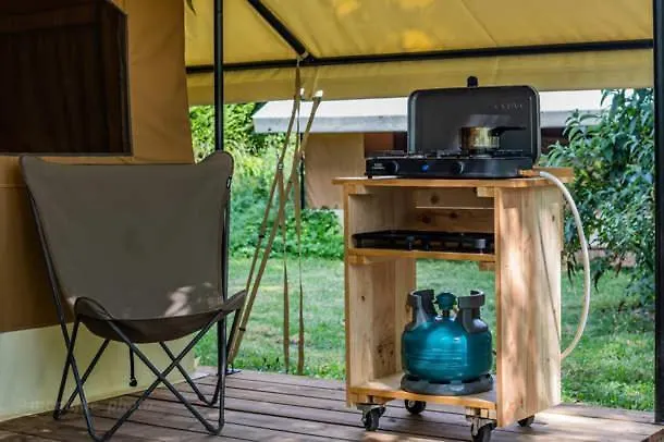 Camping Onlycamp Les Deux Rives 拉尼翁 法国